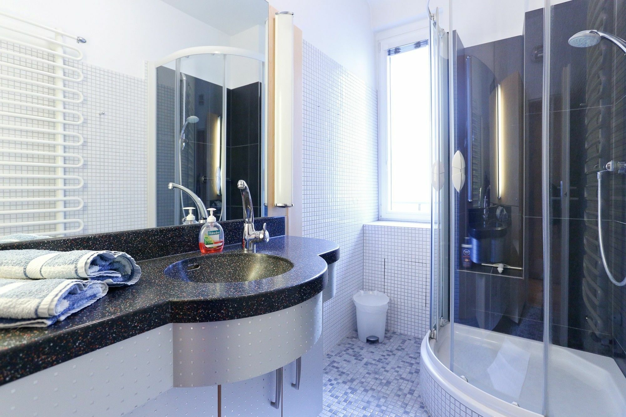 Puzzlehotel - Apartments Zentrum II فيينا المظهر الخارجي الصورة